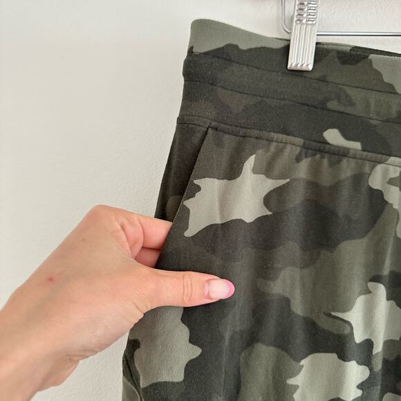 Lululemon Ready to Rulu High-Rise Jogger in Heritage 365 Camo Olive 12 - Picture 5 of 9